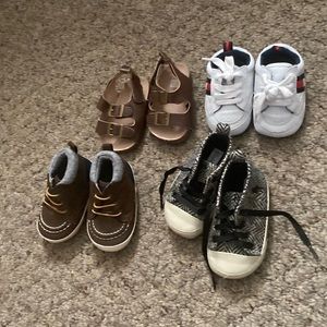 Bundle baby shoes